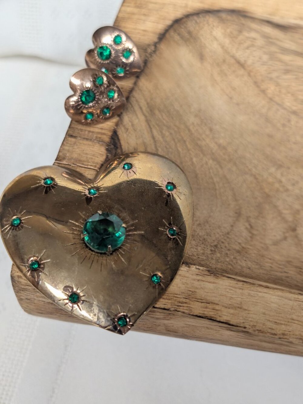 Vintage Victorian Style SET Heart Shaped Brooch Green Rhinestone Clip Earrings